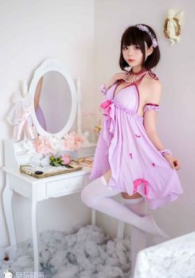 《年轻的女教师2》在线观看_4K高清在线观看
