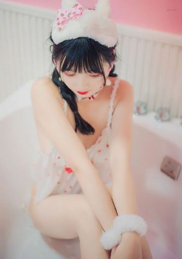 我一个人的假期电影播放_高清完整在线观看